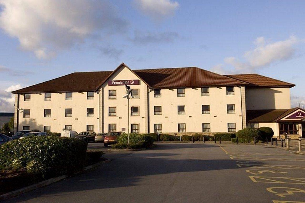 Premier Inn Haydock Park/M6 J23 Warrington Exteriör bild